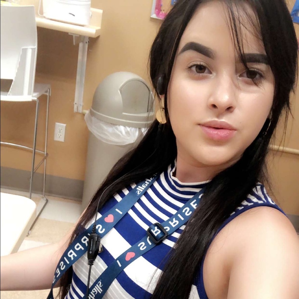 Hellooooo
